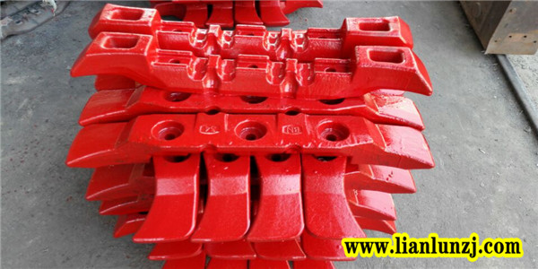 大型刮板輸送機(jī)<i style='color:red'>17gl7-1刮板</i>鍛造工藝的重難點(diǎn)在哪？
