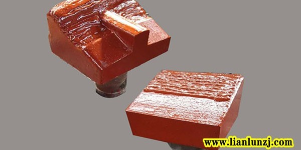 <i style='color:red'>19p04-16</i>破碎機(jī)錘頭磨損原來是由這些因素引起的？